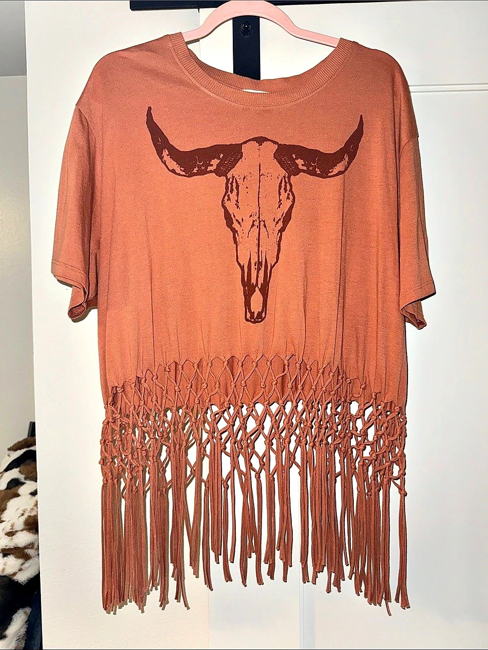 Modish Rebel Steer Macrame Fringe Cropped T-Shirt Brown/Rust